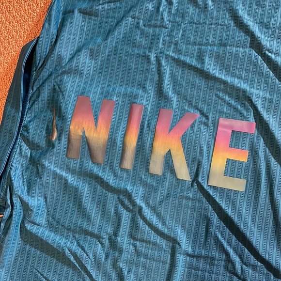 NWT Nike T - Picture 8 of 8